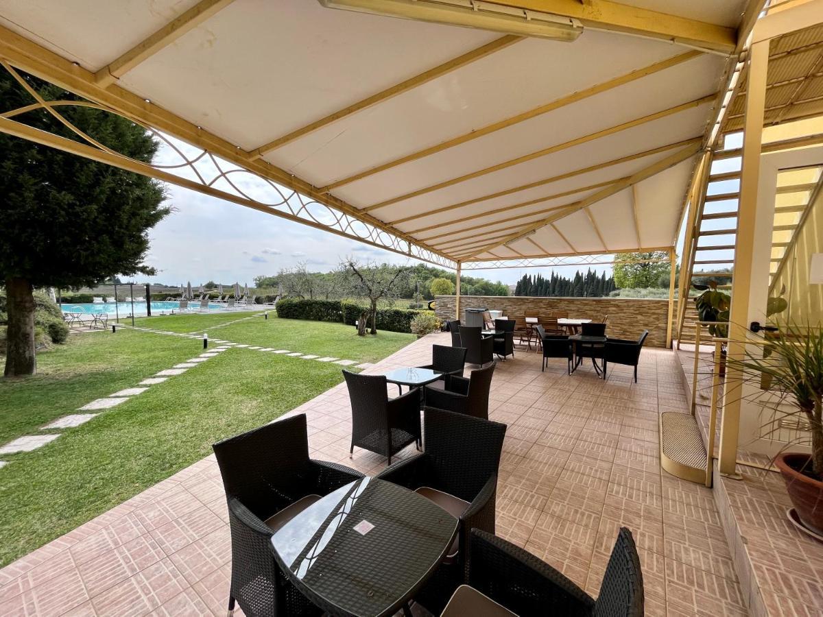 קאבאיון ורונסה Agriturismo Fontanelle מראה חיצוני תמונה